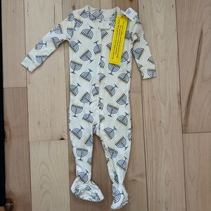 GAP Cream and‎ Blue Menorah Kids Footie